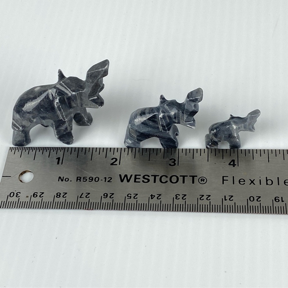 Soap Stone Animal Carvings 10 piece LOT Camels Dogs Elephants - Picture 9 of 10